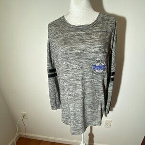 PINK/VS Long Sleeve Gray T-Shirt Size Medium